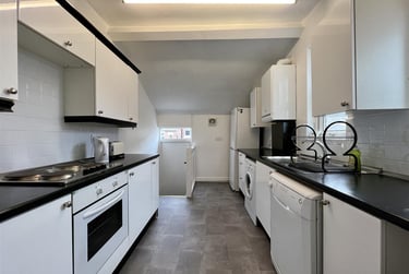 6 bed house, Newlands Road, South Gosfoth, Newcastle, NE23NT - Image 2